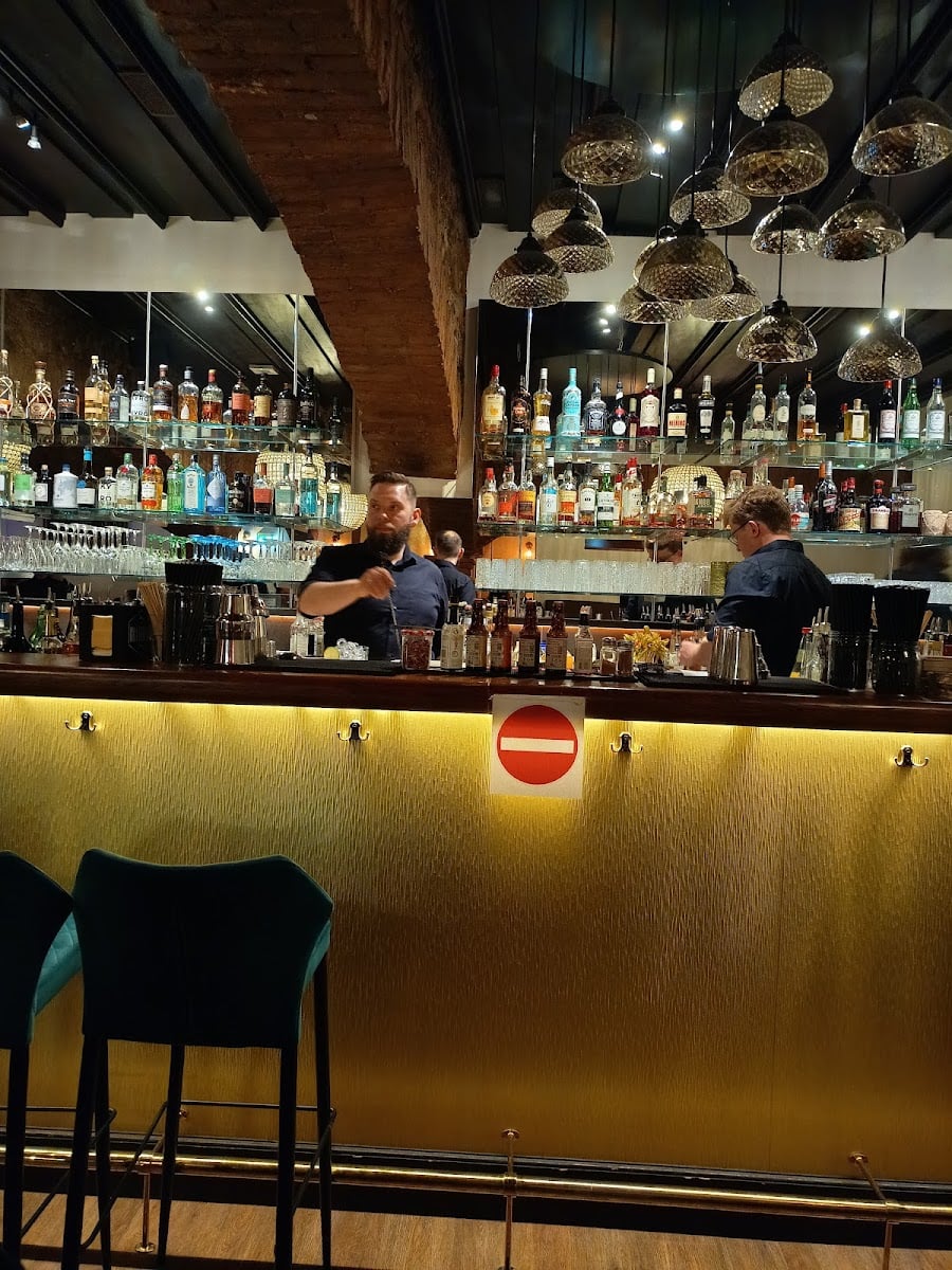 Blauer Engel Cocktailbar