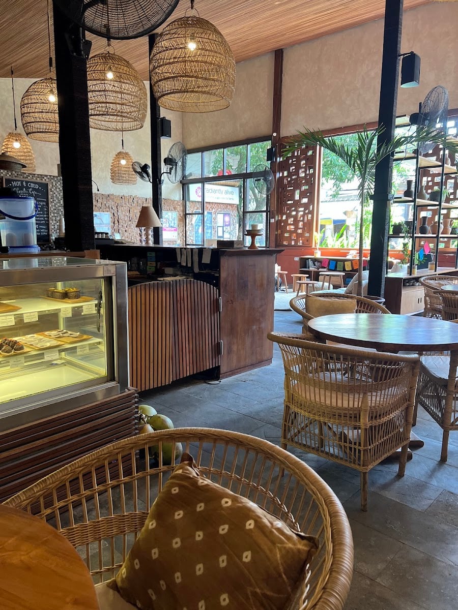 Chandra Cafe