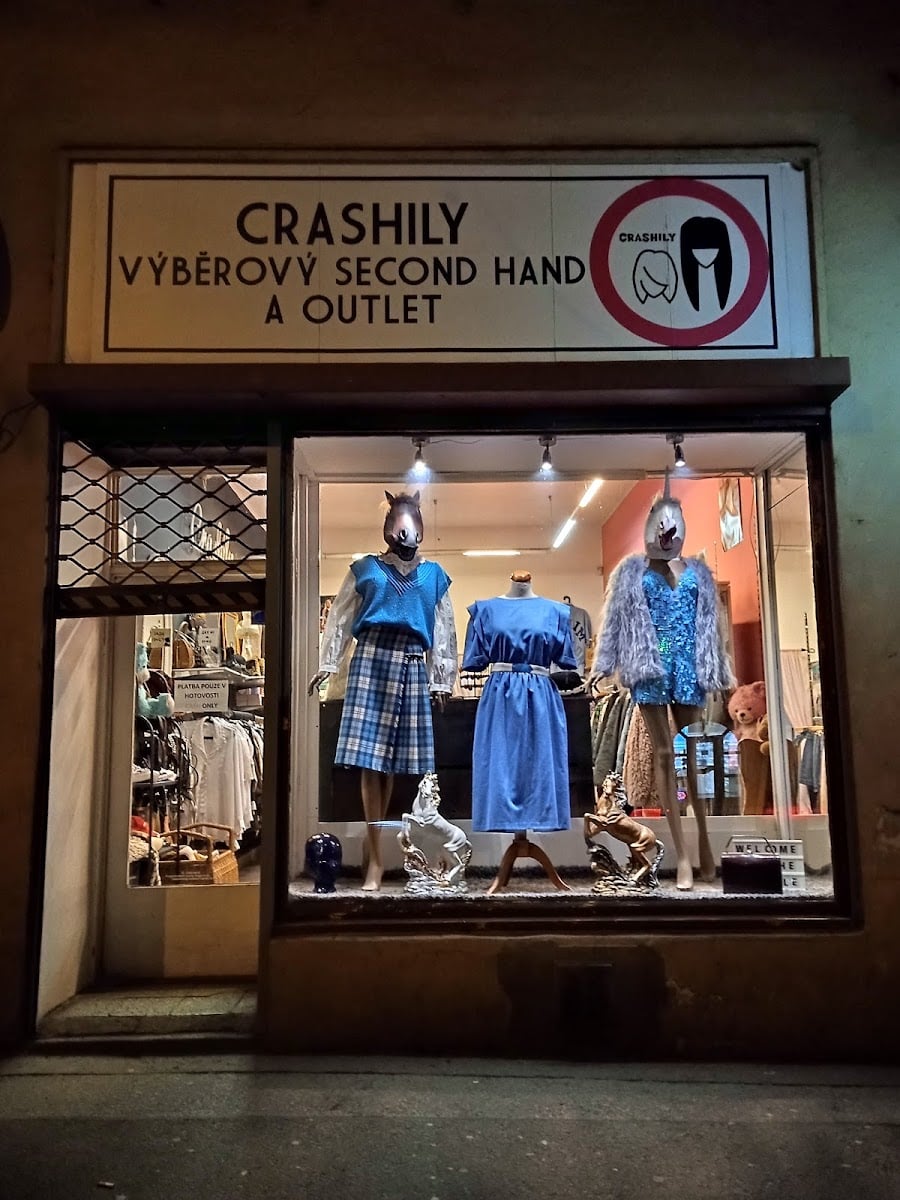 Crashily - girly second hand, vintage y2k Prague