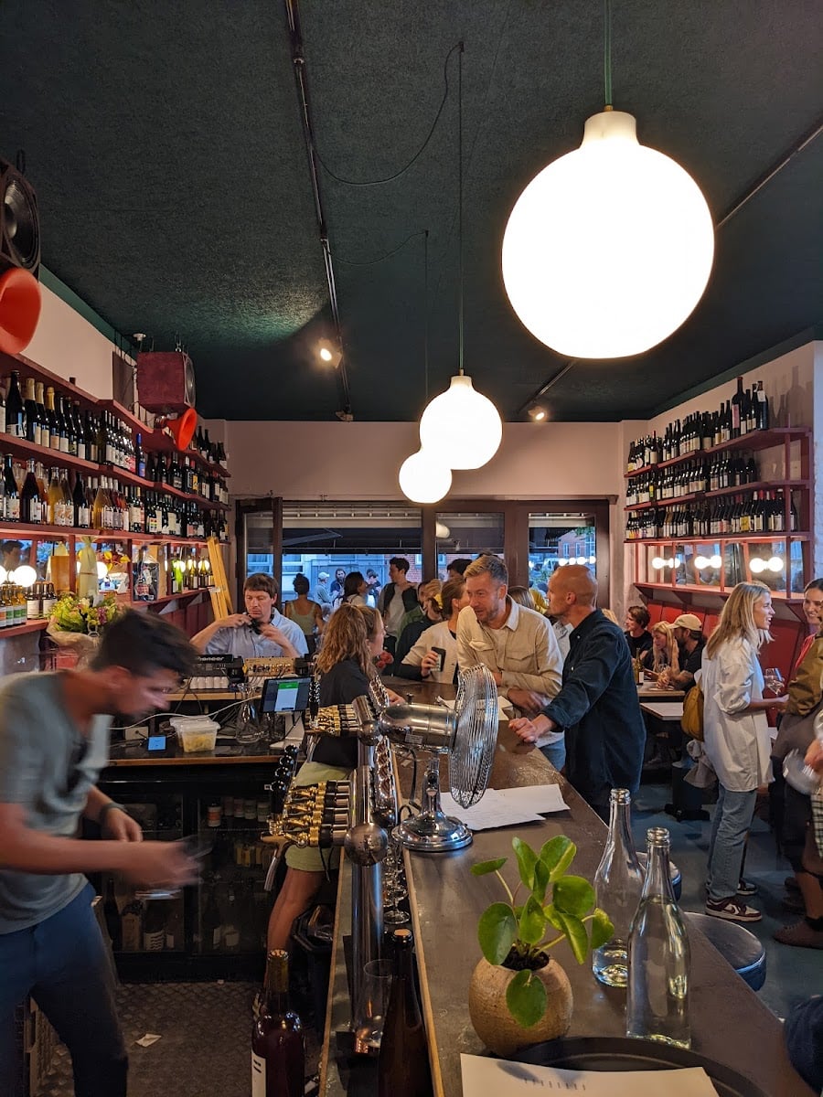 Josephine - Bar à vins, cozy