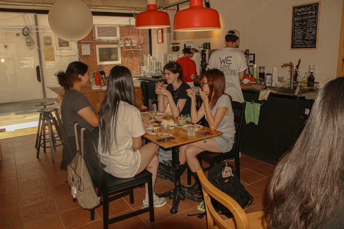 hwandaecoffeewalk