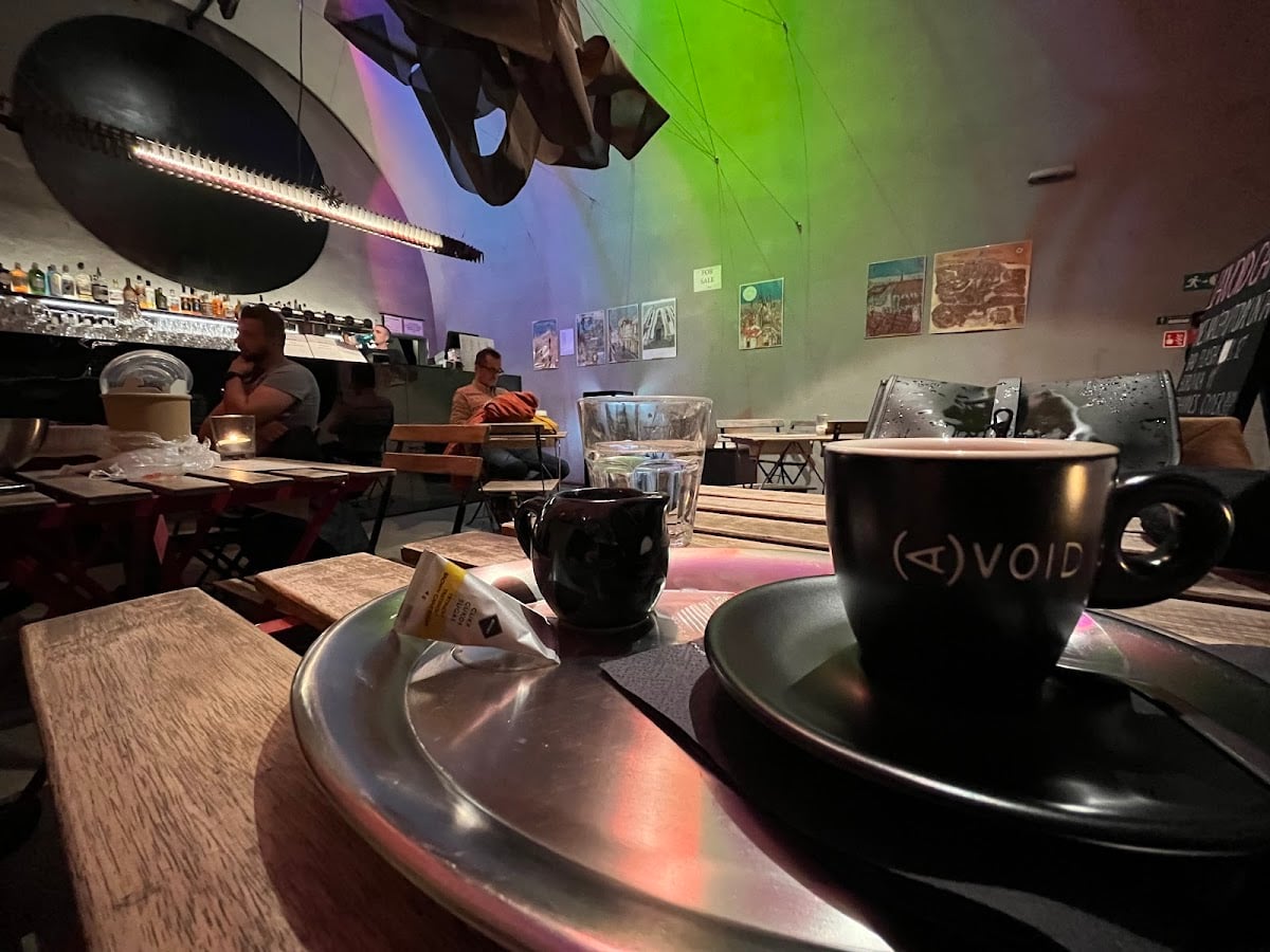 (A)VOID CAFÉ