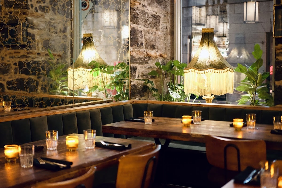 Dinette Marcella
