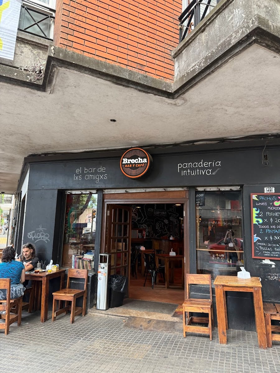 Brecha Bar y Cafe