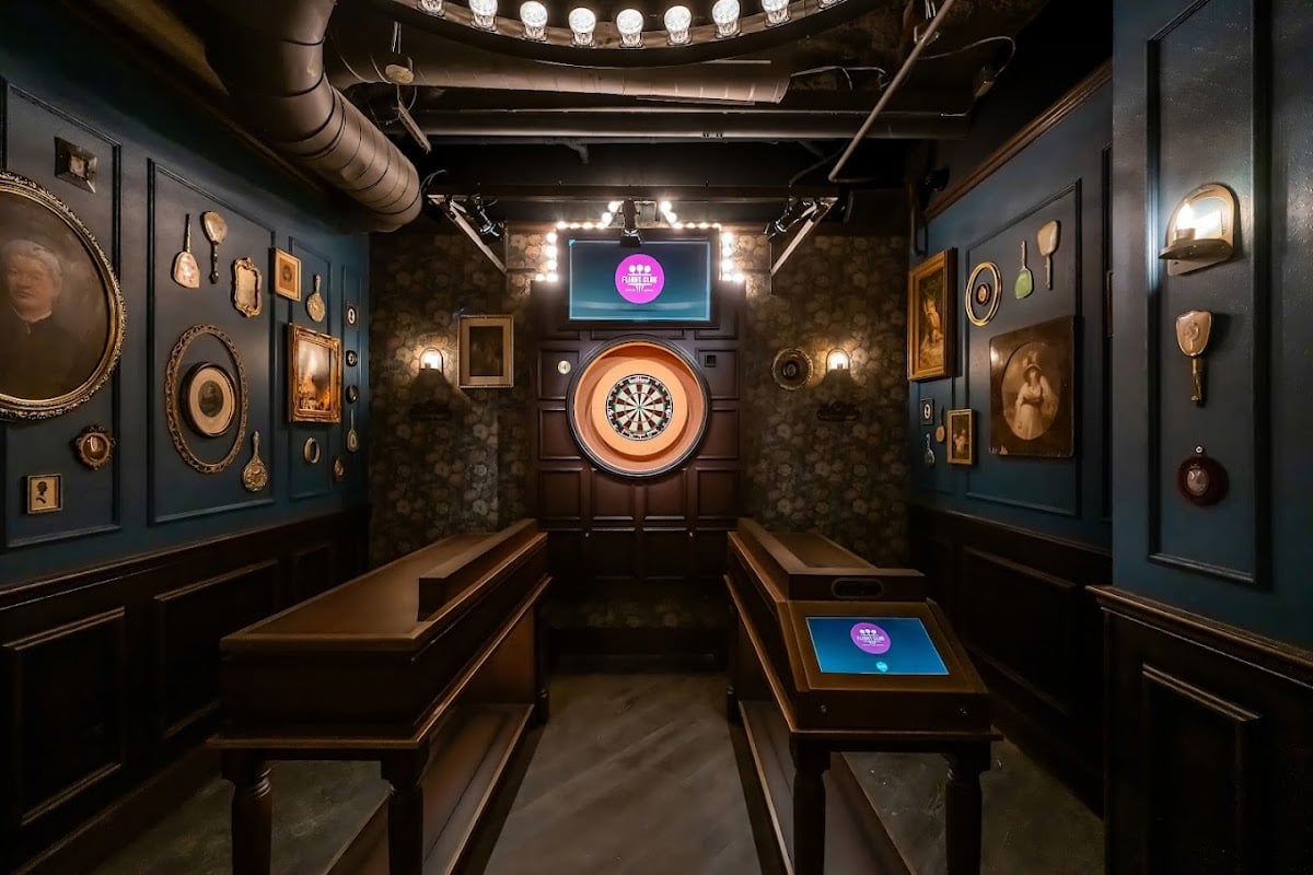 Flight Club St. Louis - Darts& Food