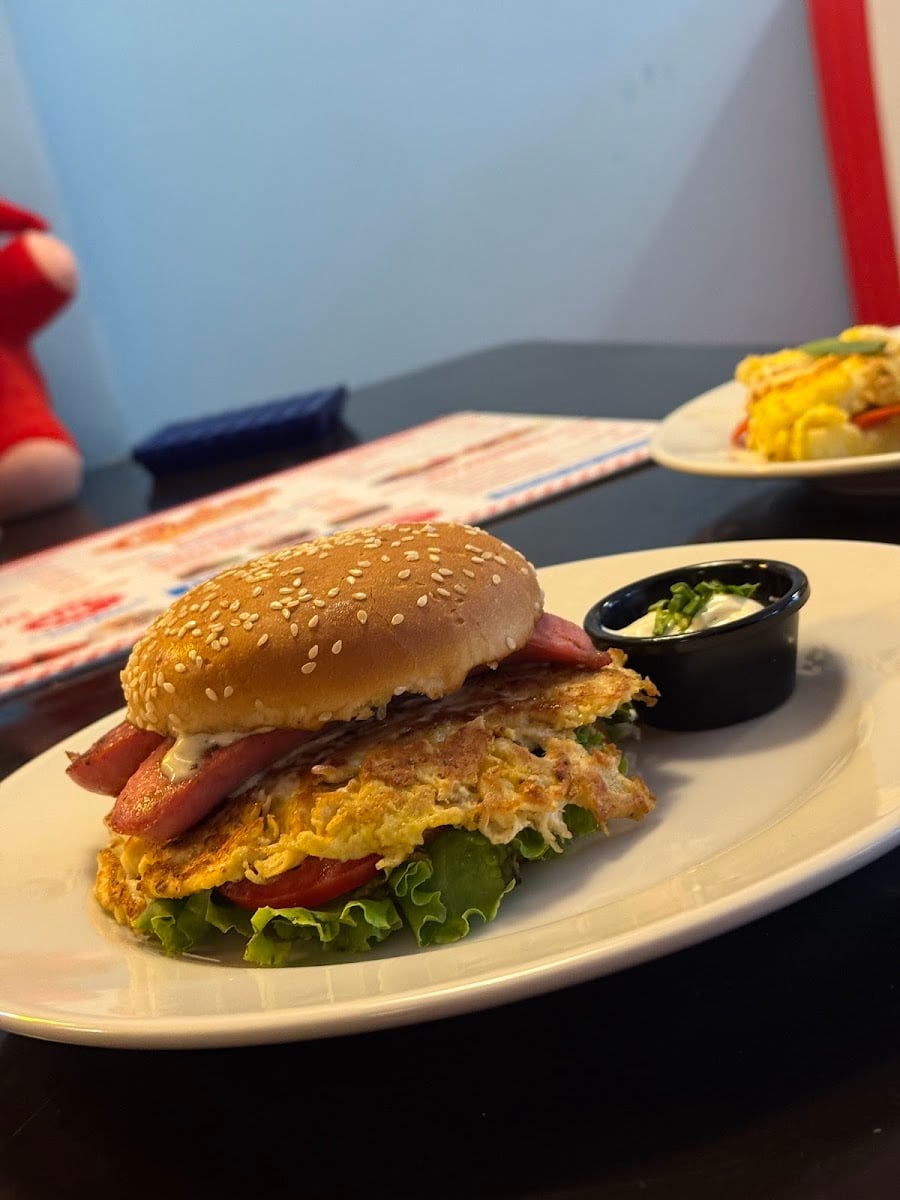 Charlotte’s 50’s diner