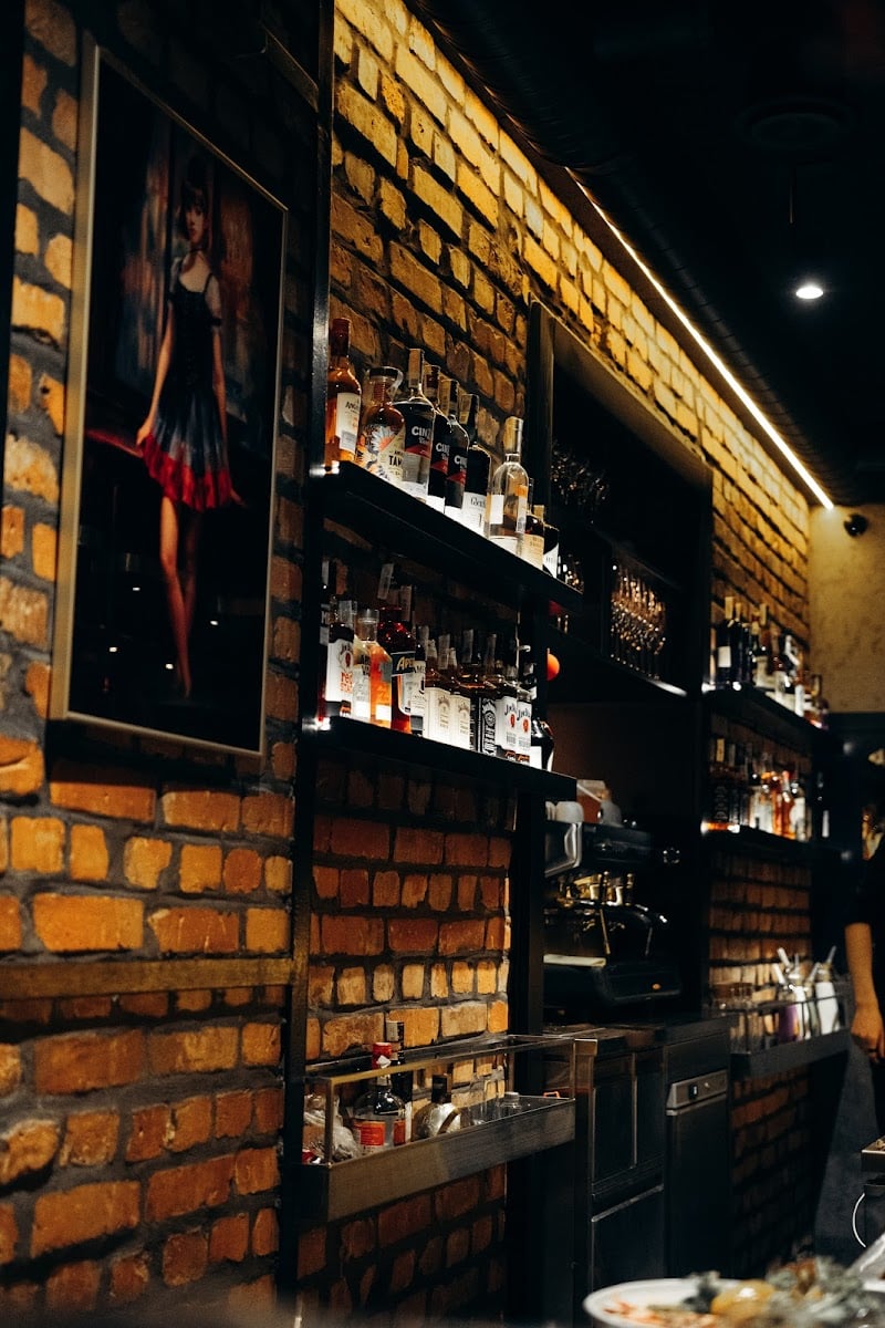 Utopia Bar