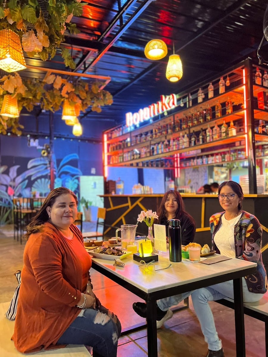 BOTANIKA FOOD PARK