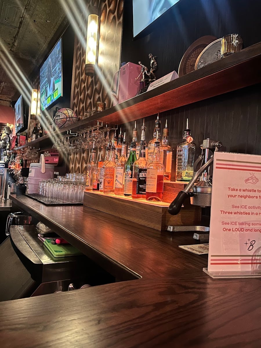 Babe's Sports Bar - Chicago
