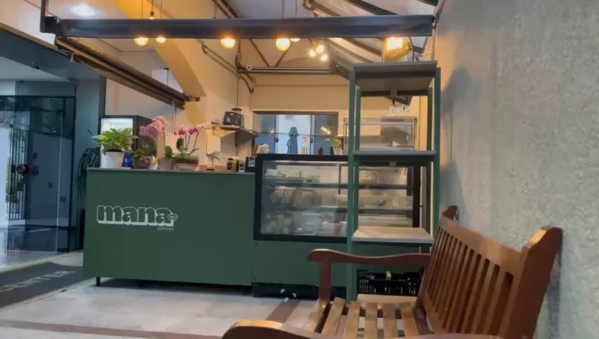 Mana Coffee 마나