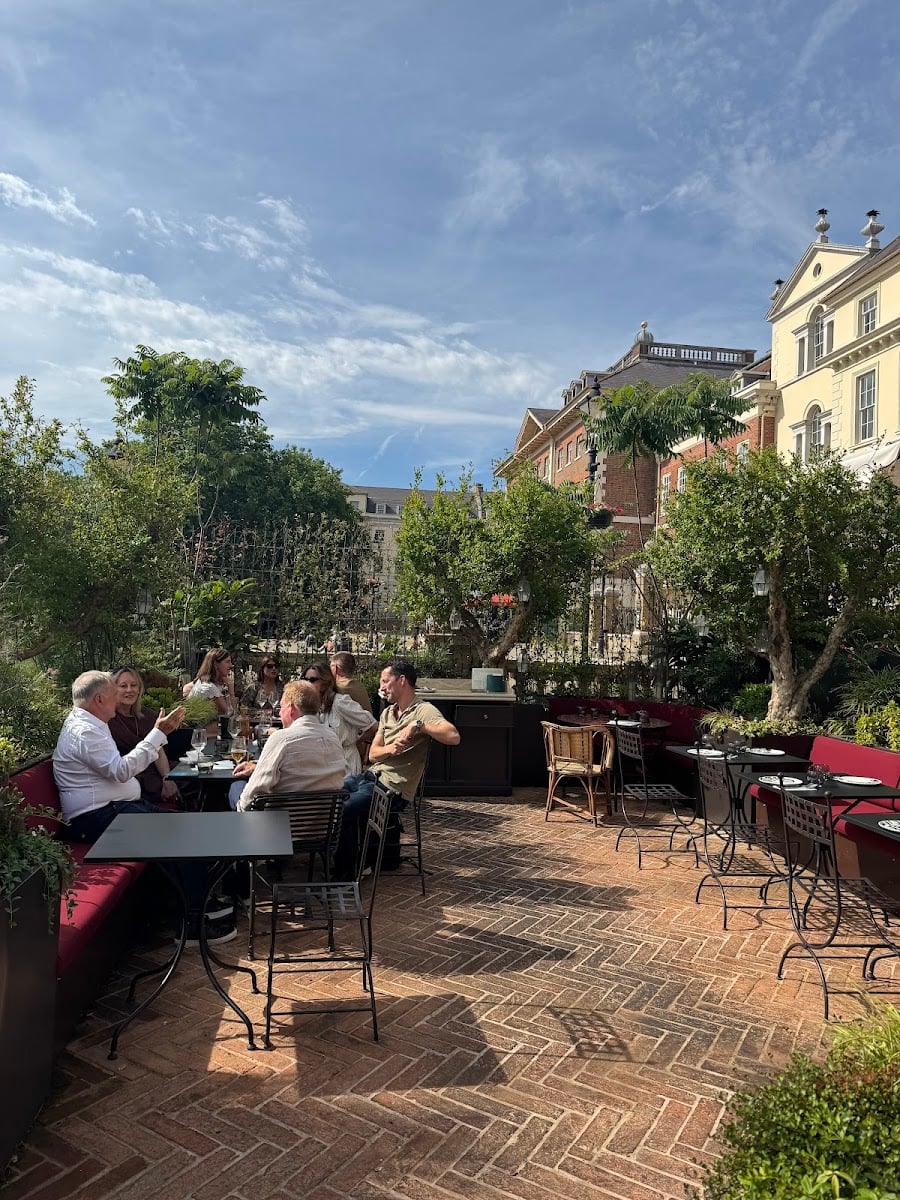 Tower House Restaurant & Bar