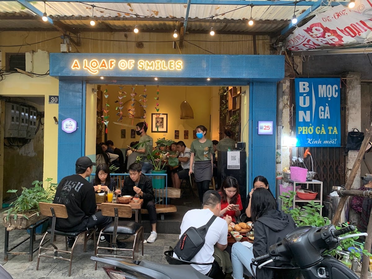 Banh Mi 25