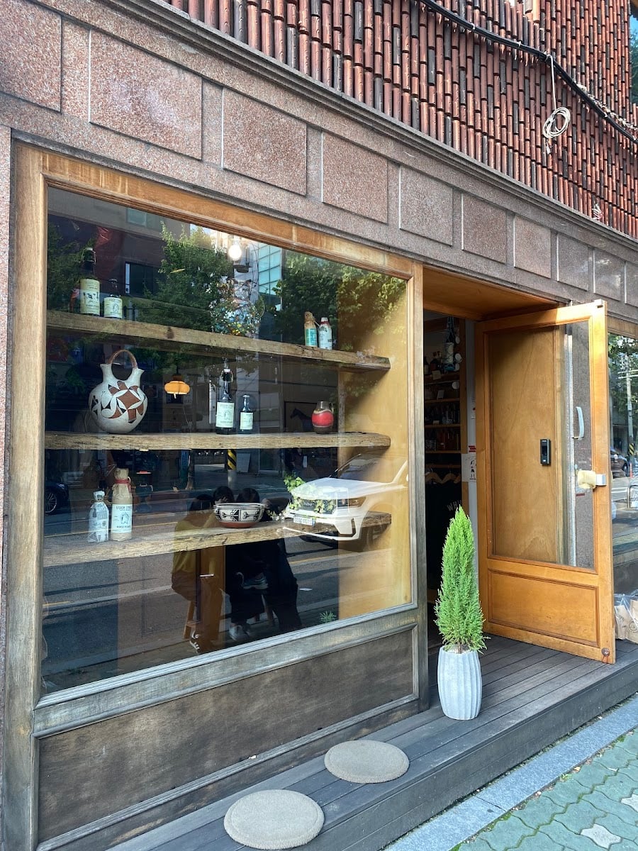 Vision Stroll Yeonhui Roastery