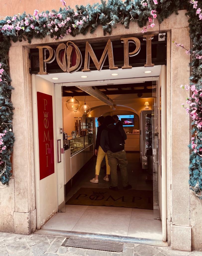Pompi - Probar tiramisú