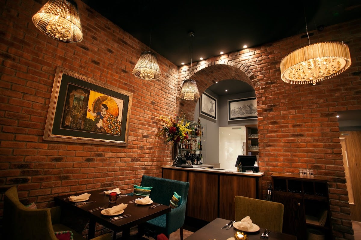 Simla Restaurant - Restaurant