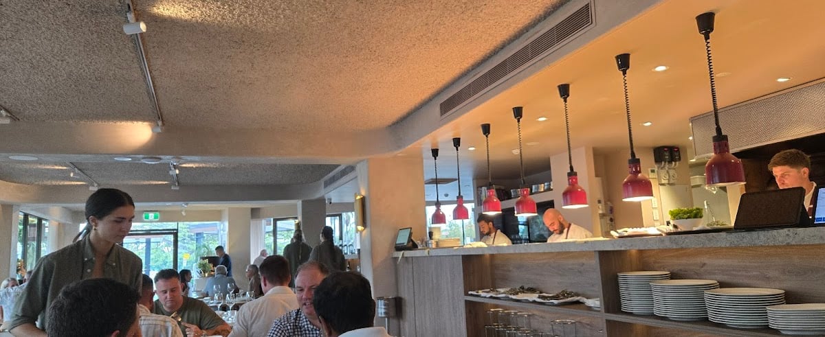 Lars Bar & Grill