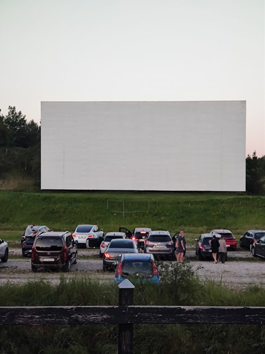 Lynge Drive in Bio
