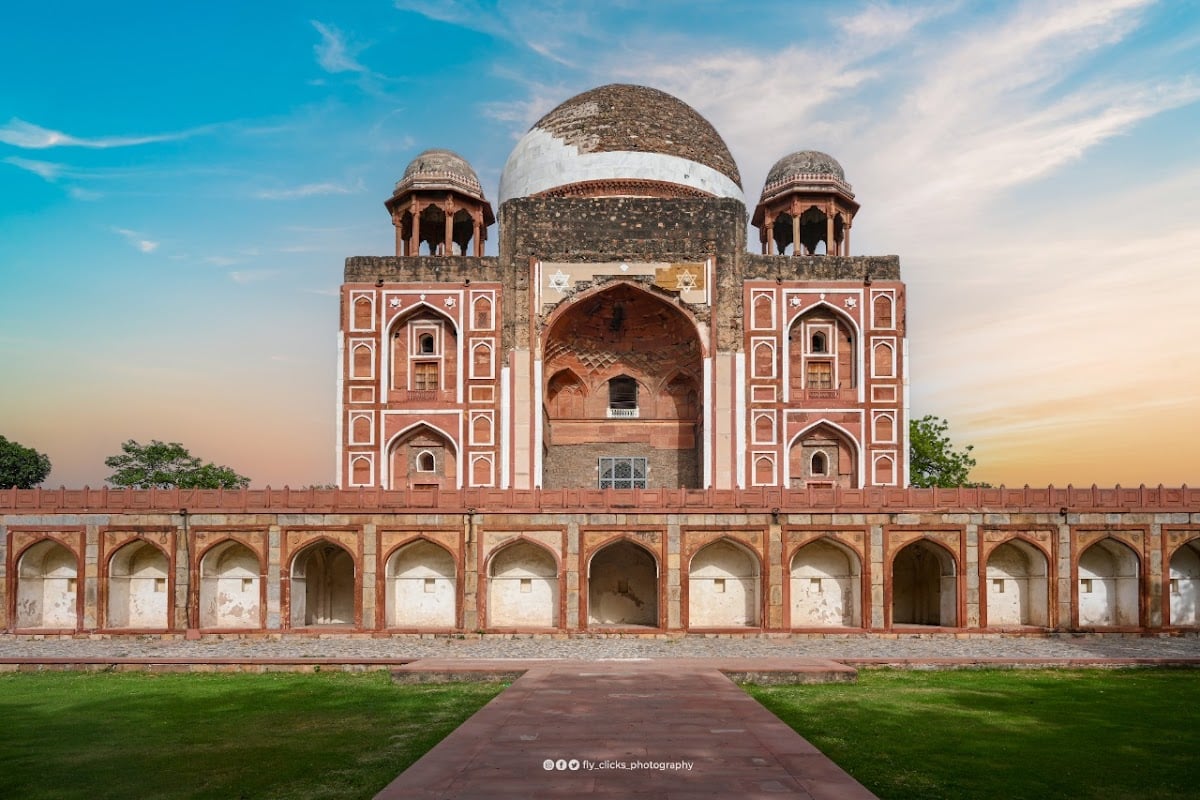 Abdur Rahim Khan-i-Khanan's Tomb अब्दुर्रहीम ख़ान-ए-ख़ाना का मक़बरा