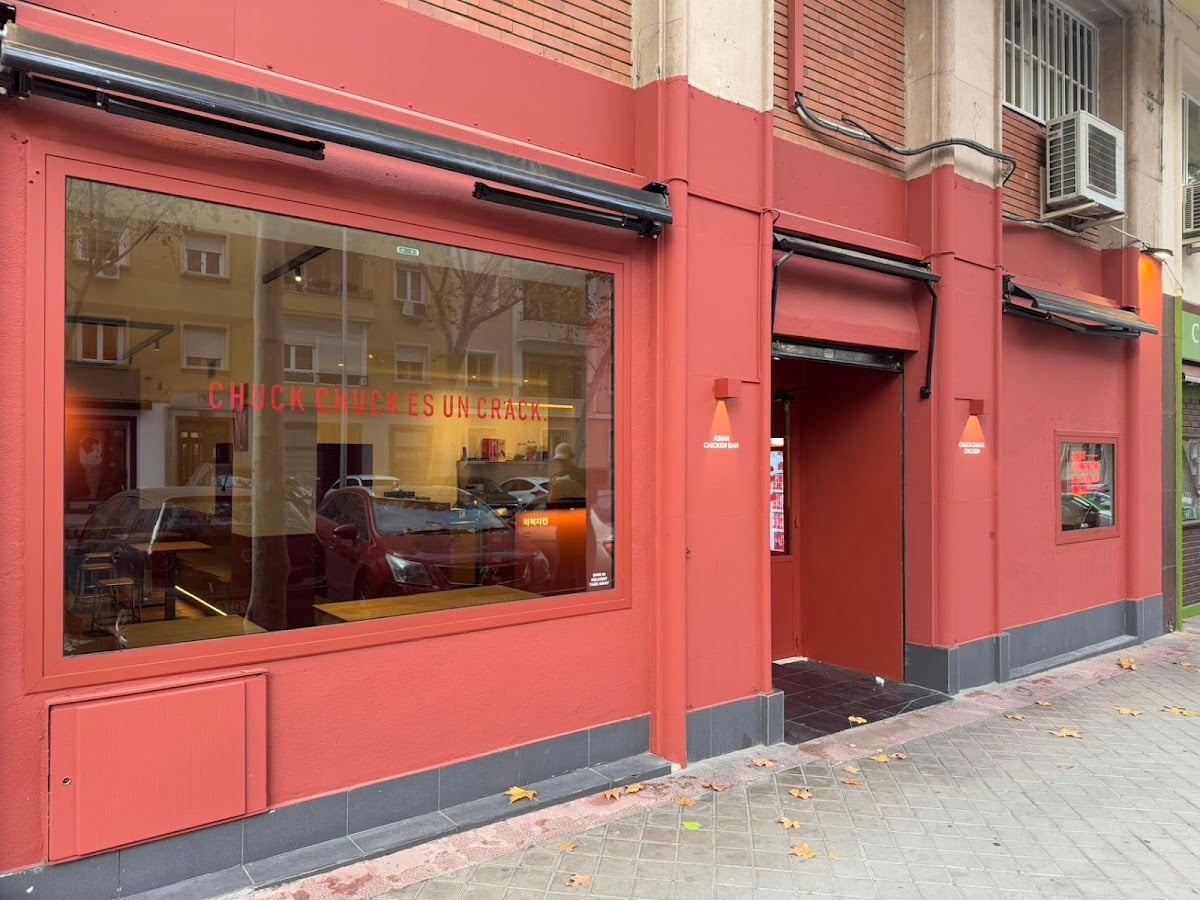 CHUCK CHUCK CHICKEN (Asian Chicken Bar)