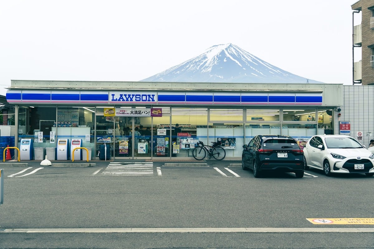 LAWSON Kawaguchiko Station