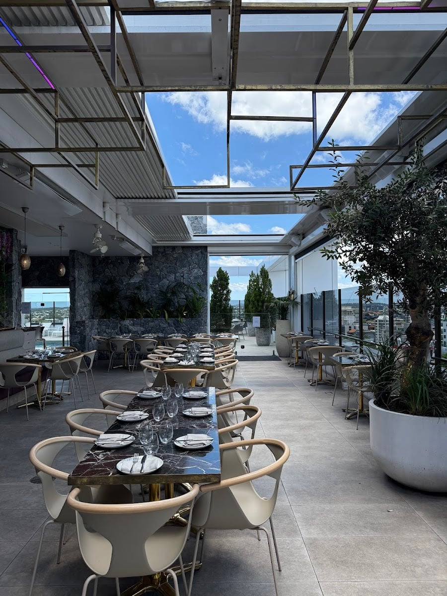 Iris Rooftop