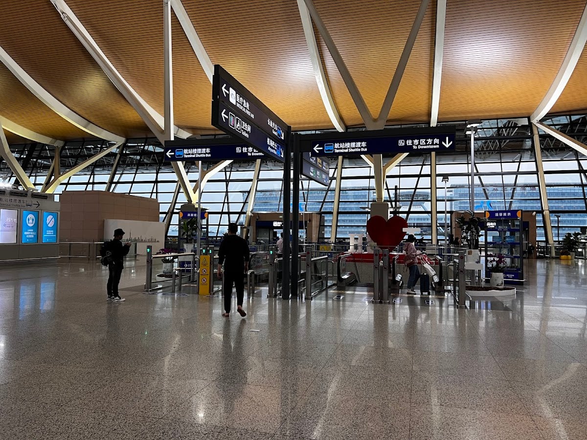 Shanghai Pudong International Airport (PVG)