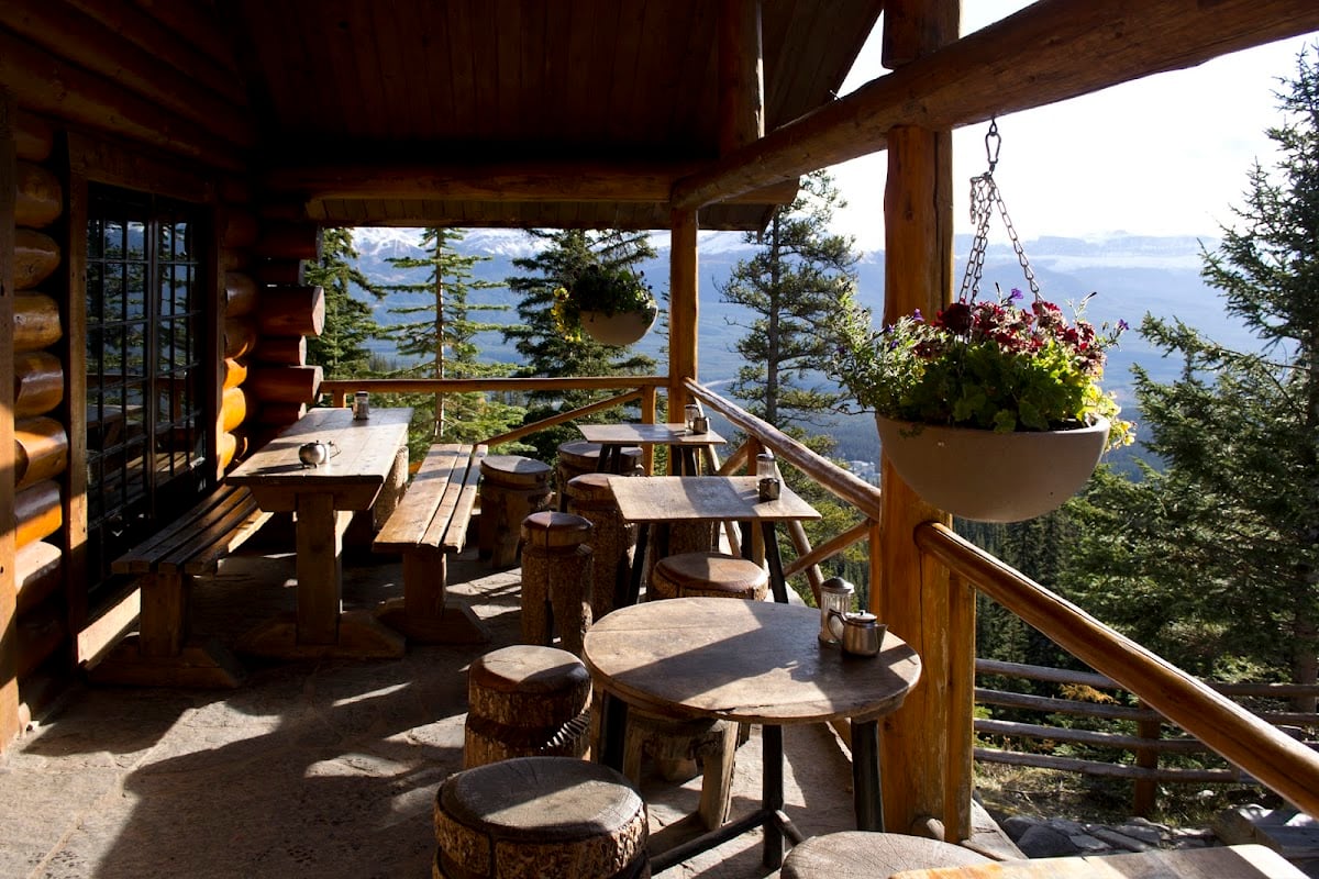 Lake Agnes Tea House
