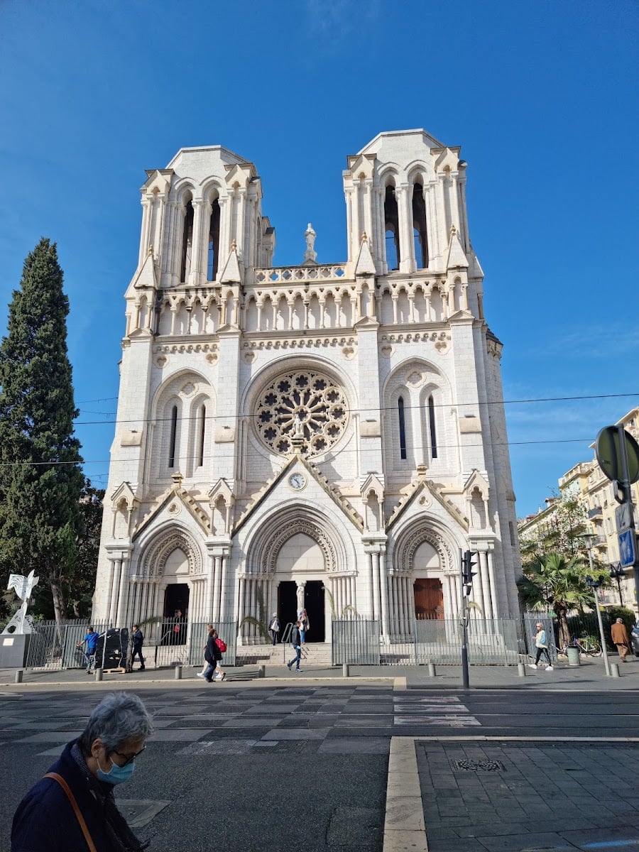 Basilique Notre Dame de l’Assomption - Iglesias