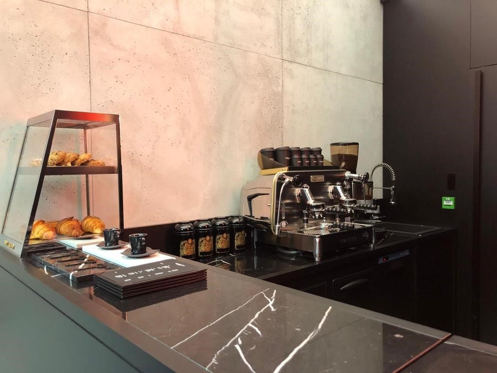 Saint Laurent Café