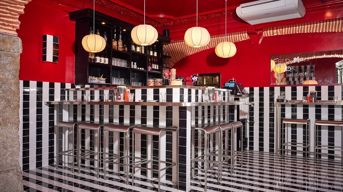 Madam Bo - Sao Bento