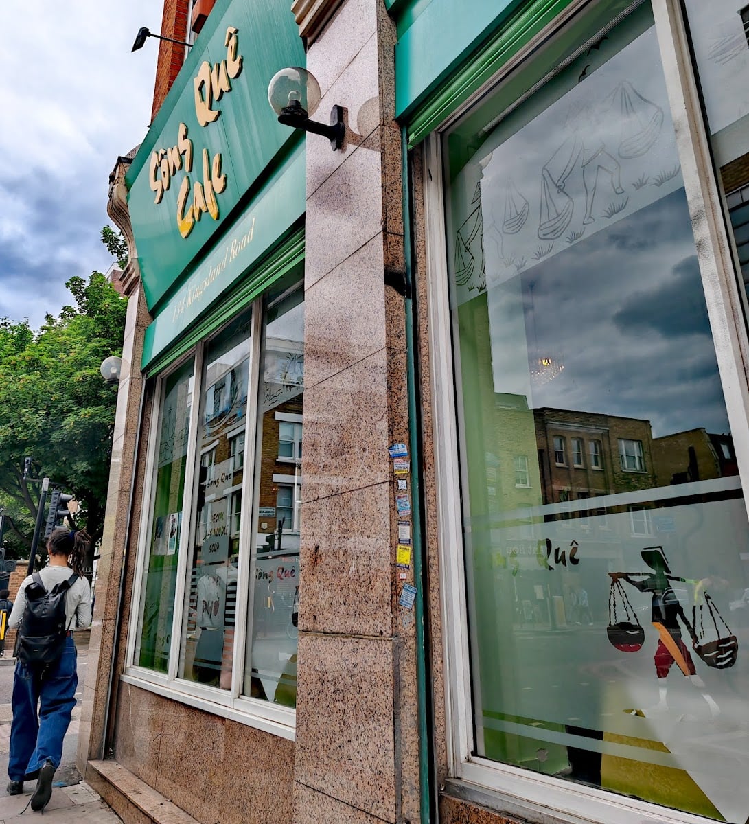 Sông Quê Café