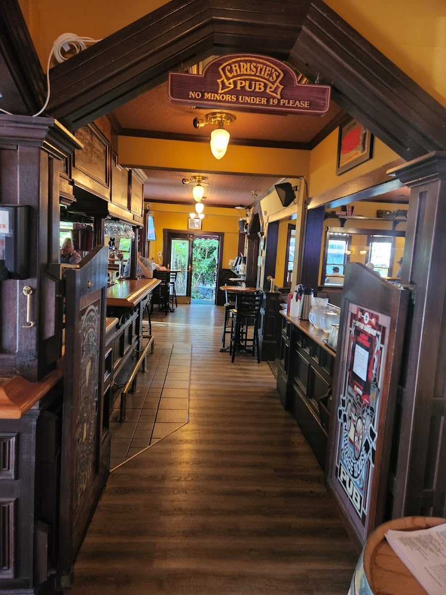 Christie's Carriage House Pub