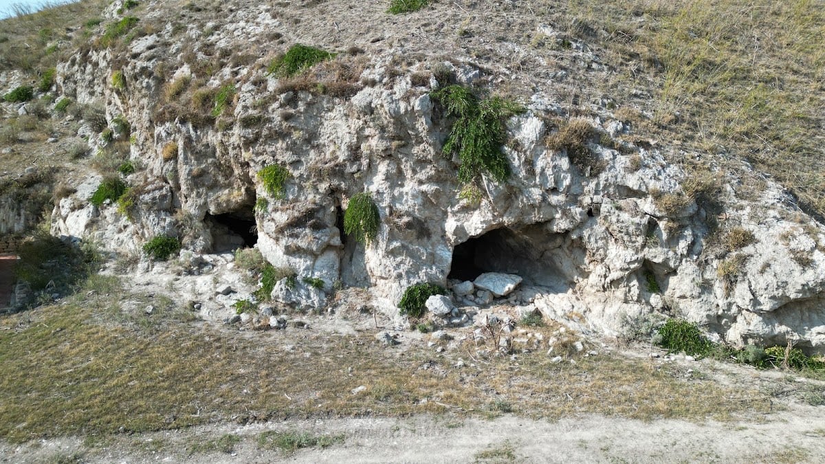 Grotta di Entella