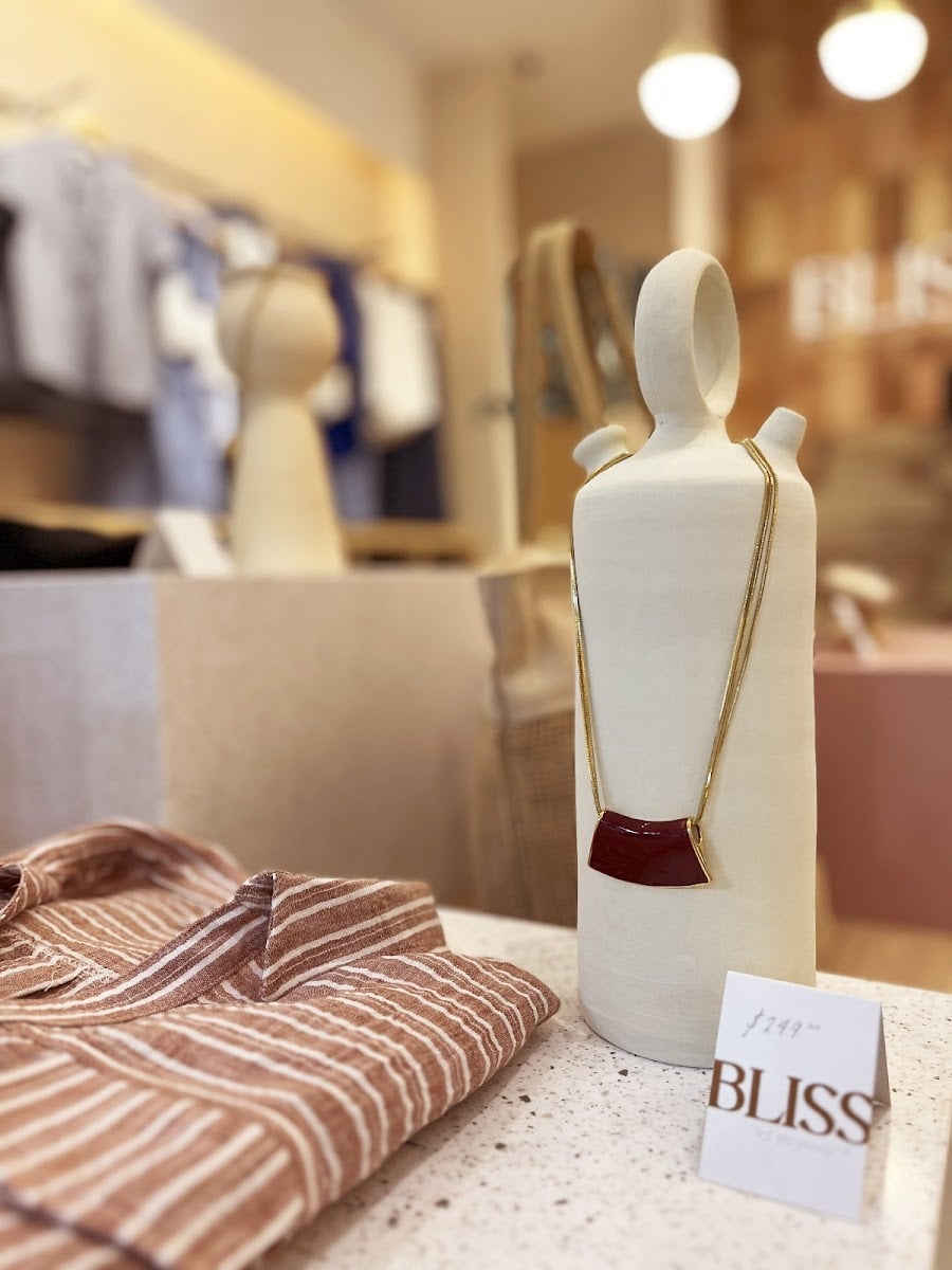 Bliss by OH POMP! Tienda Londres 161 