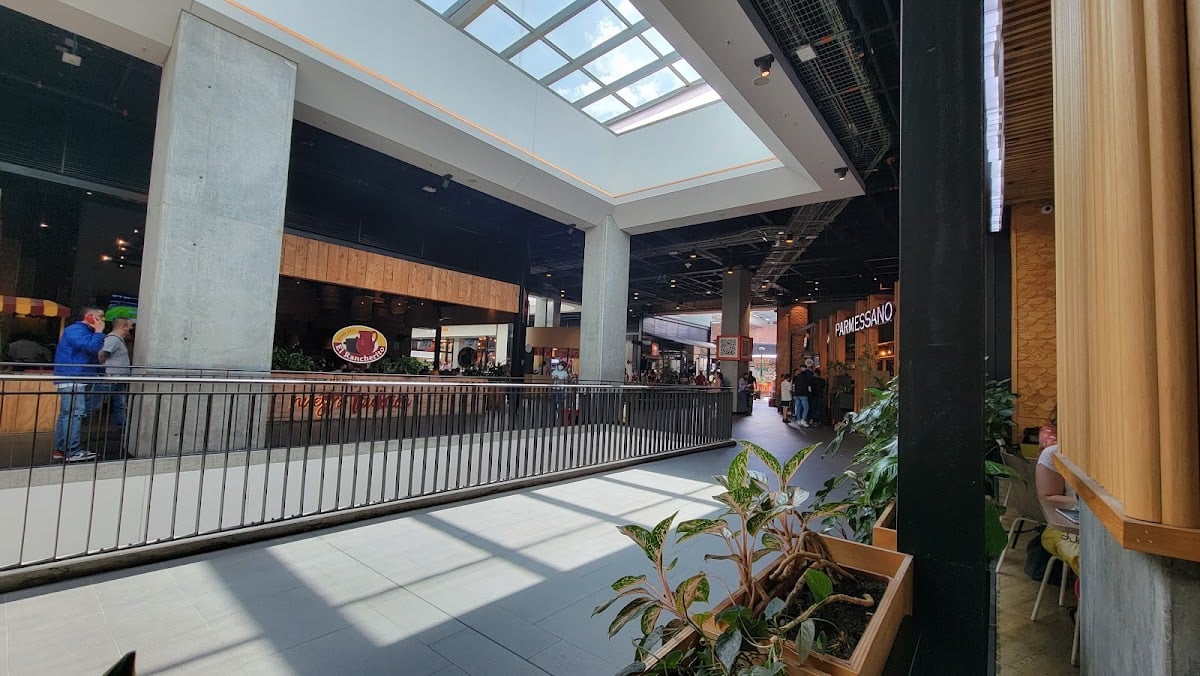 Viva Envigado Centro Comercial
