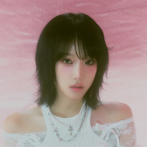 YENA - Artist
