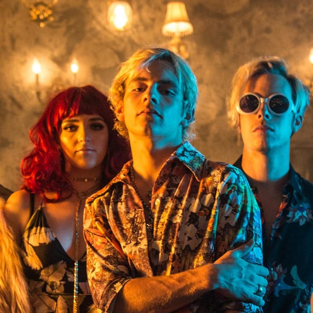 R5 - Artist