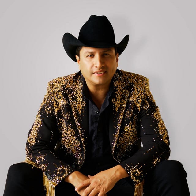 Julión Álvarez y su Norteño Banda - Artist