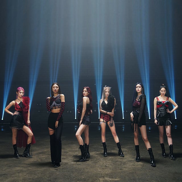 MOMOLAND - Artist