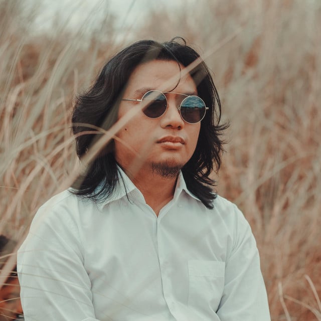 Shirebound & Busking - Artist