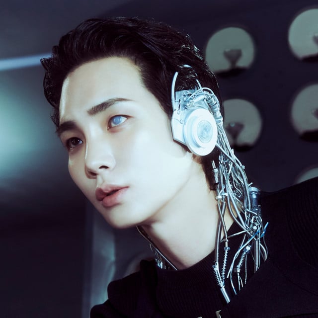 KEY - Artist