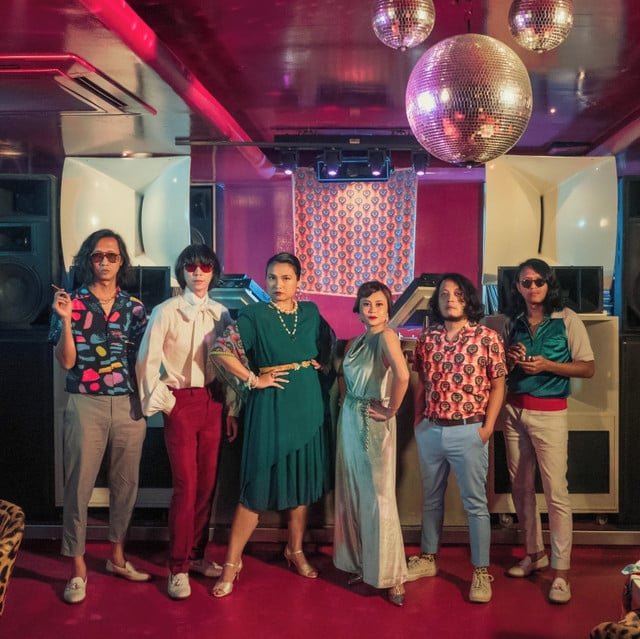 White Shoes & The Couples Company - Artist