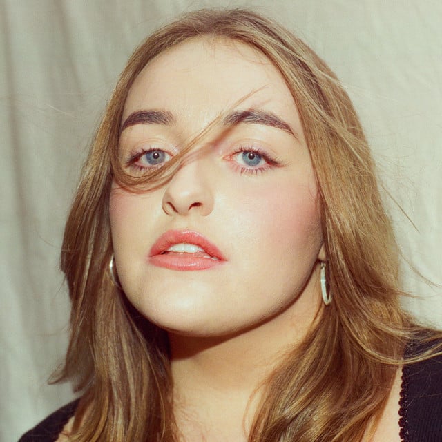 Nell Mescal - Artist