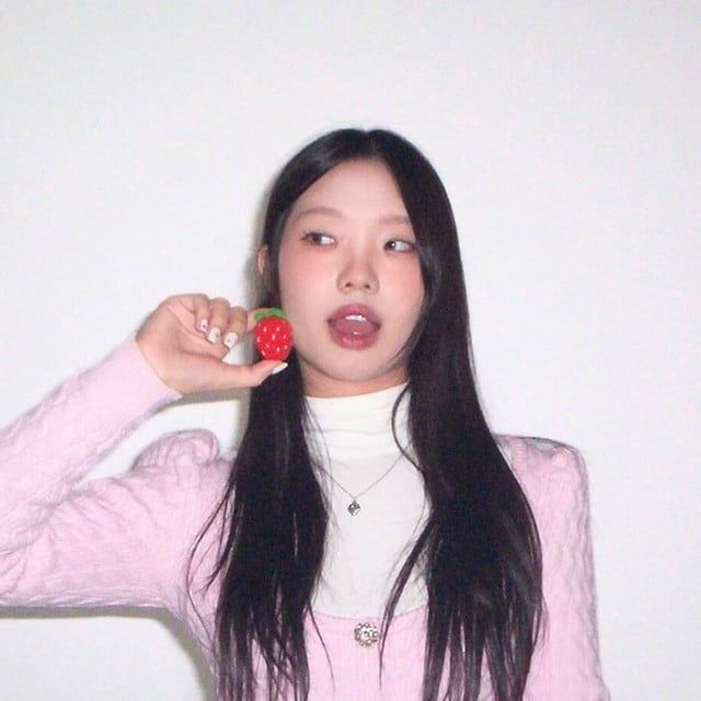 Regina Song - Artist