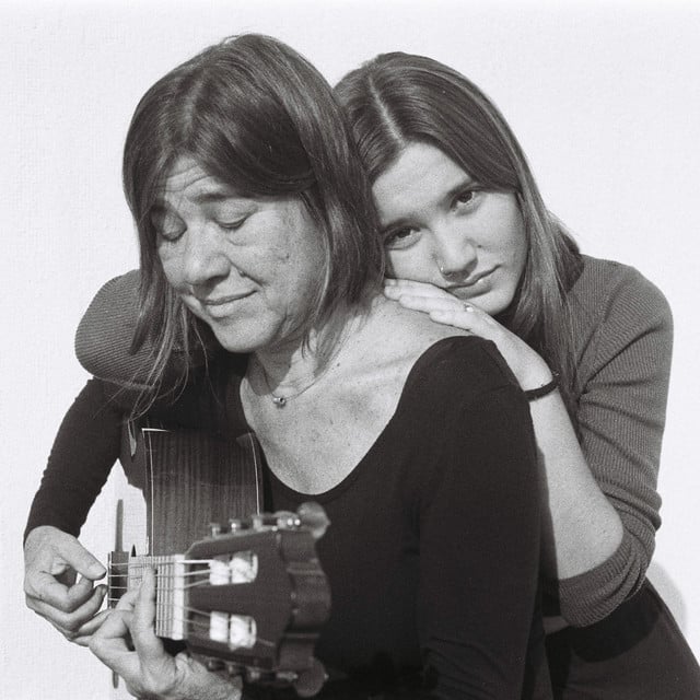 Algo contigo - Rita Payés, Elisabeth Roma 𖹭