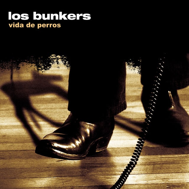 Llueve Sobre La Ciudad - Track · Los Bunkers