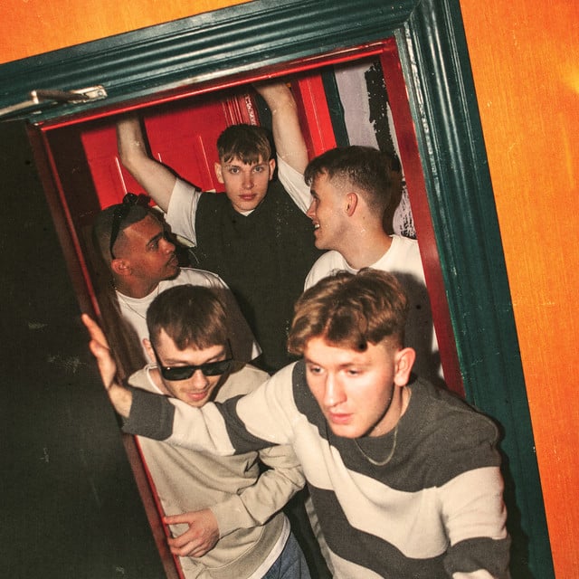 Danser Med Piger - Track · Danser Med Piger