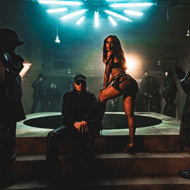 BELLAKEO - Track · Peso Pluma, Anitta
