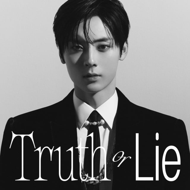 ''Truth or Lie'' - 1st MINI ALBUM - Album · HWANG MIN HYUN