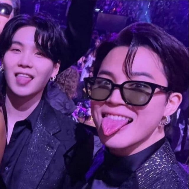 Tony Montana feat.Jimin ♬.ᐟ - Track · Agust D